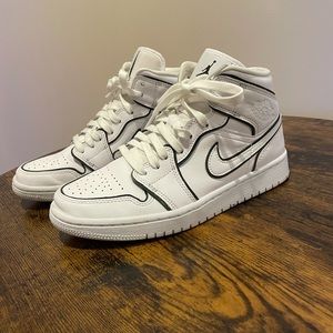 Women’s air jordans - white lightening